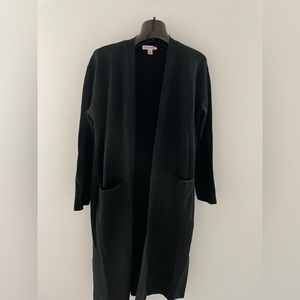 Long black ladies medium cardigan